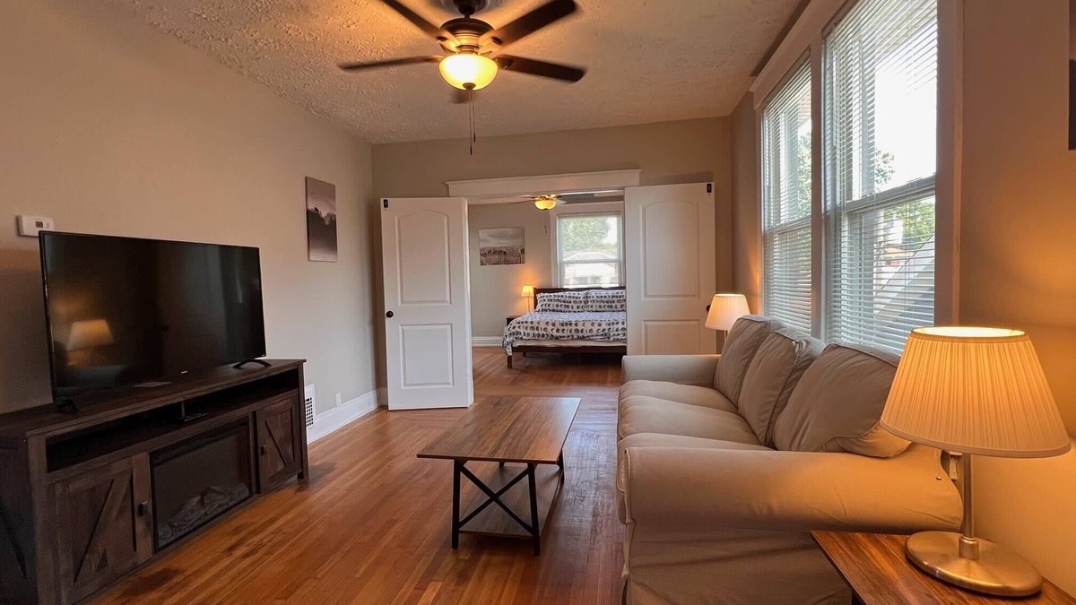 Norwood House | Rolston 2, Two Bedroom Unit near Xavier, Downtown