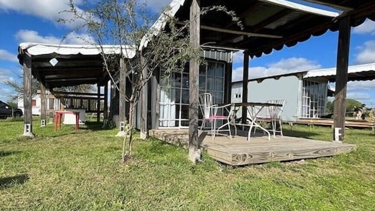Rio Negro Cottage | Romántica Cabaña en Entorno Natural Único a 2 Km del Río Negro y 5 K de Mercedes
