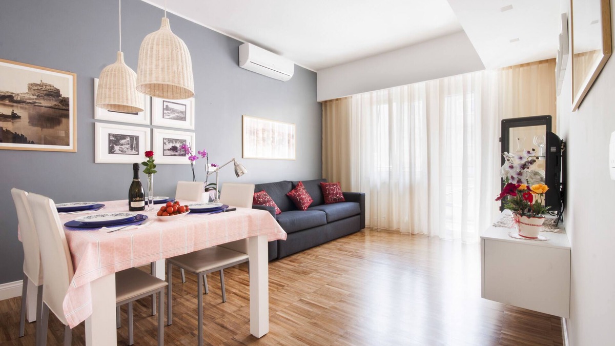 Appio Latino Apartment | Roma-INCANTATA, Large balcony, Central, Next to the main Subway, Lively District