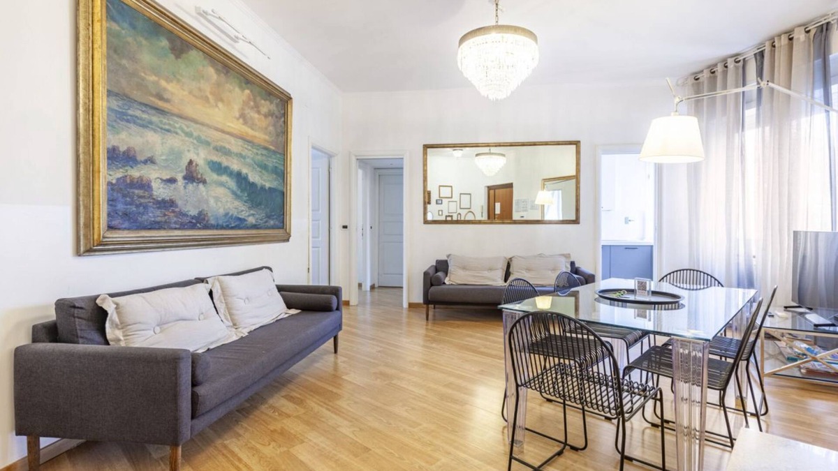 Trastevere Apartment | ROMAC Gianicolo 3bedroom Trastevere with balcony