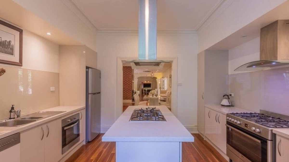 Emerald House | Romancing the Rails