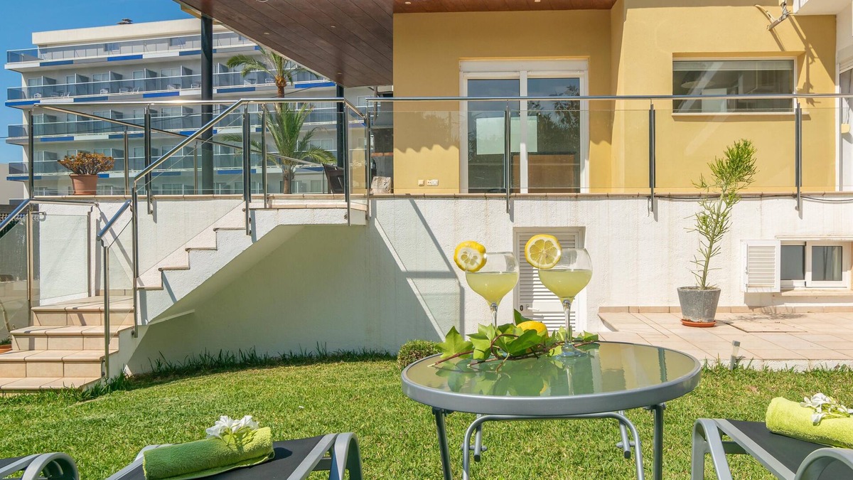 Son Baulo House | ROMANÍ - Beautiful chalet with great garden and terrace near the beach. Free WiFi