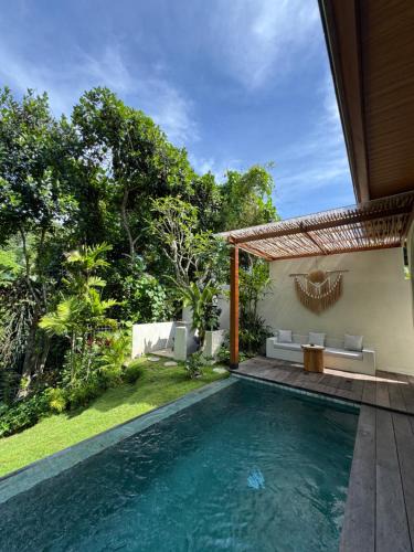 Kedewatan Villa | Romansa villa