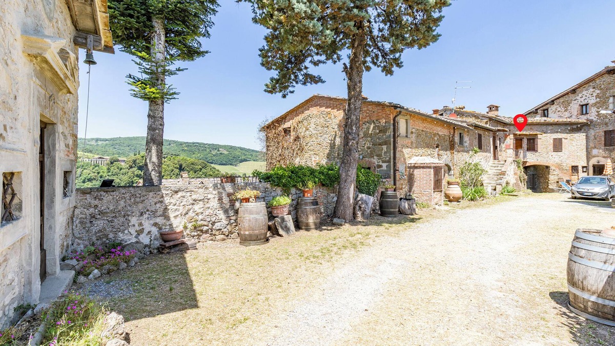 Vagliagli Apartment | Romantic Apartment In Chianti Classico, Castelnuovo Berardenga, Italy