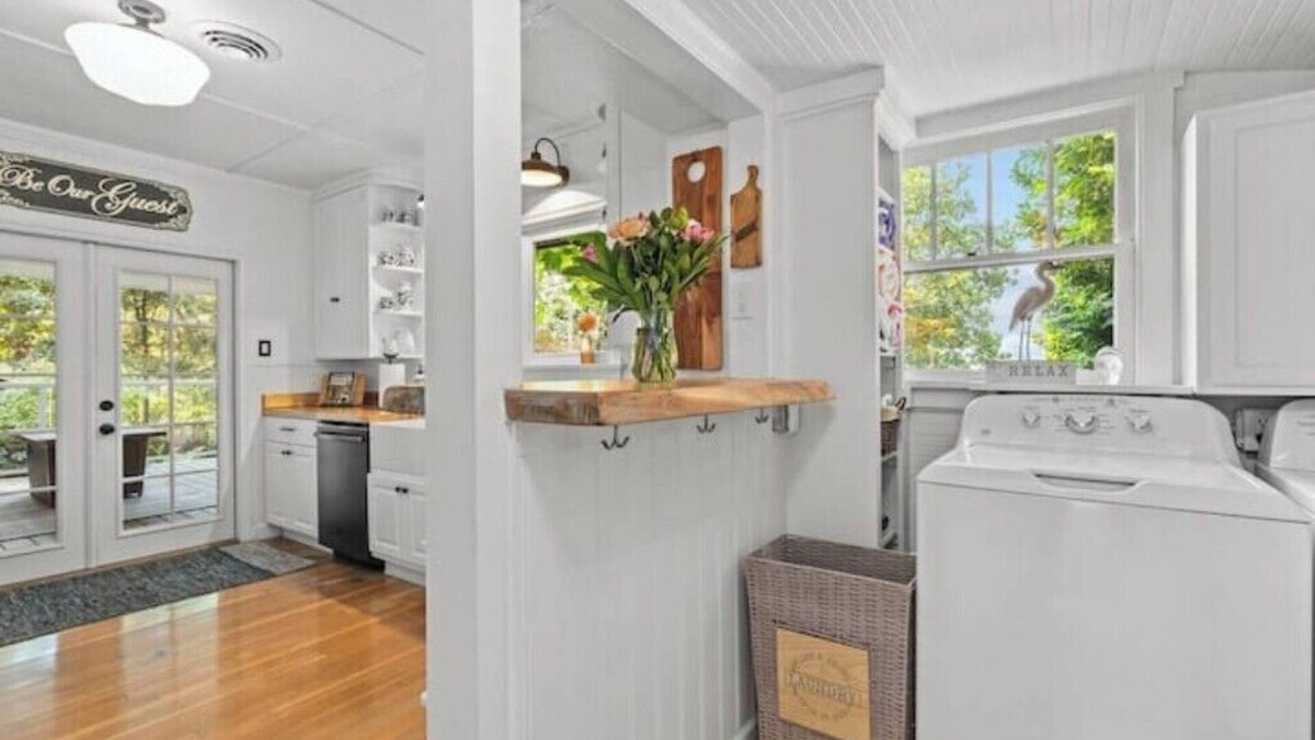 West Hills House | Romantic 1930s Beach Cottage