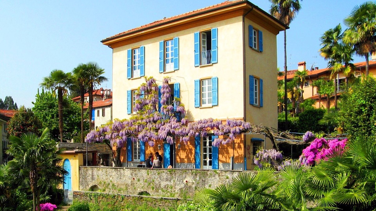 Verbania House | Romantic 200 year old stage coach inn, renovated and upgraded, at Biganzolo