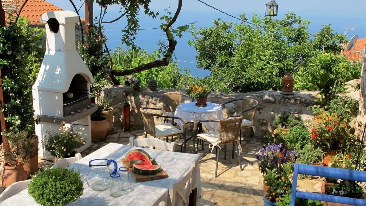 Lefktron Cottage | Romantic 350 Year Old Casa Sophia
