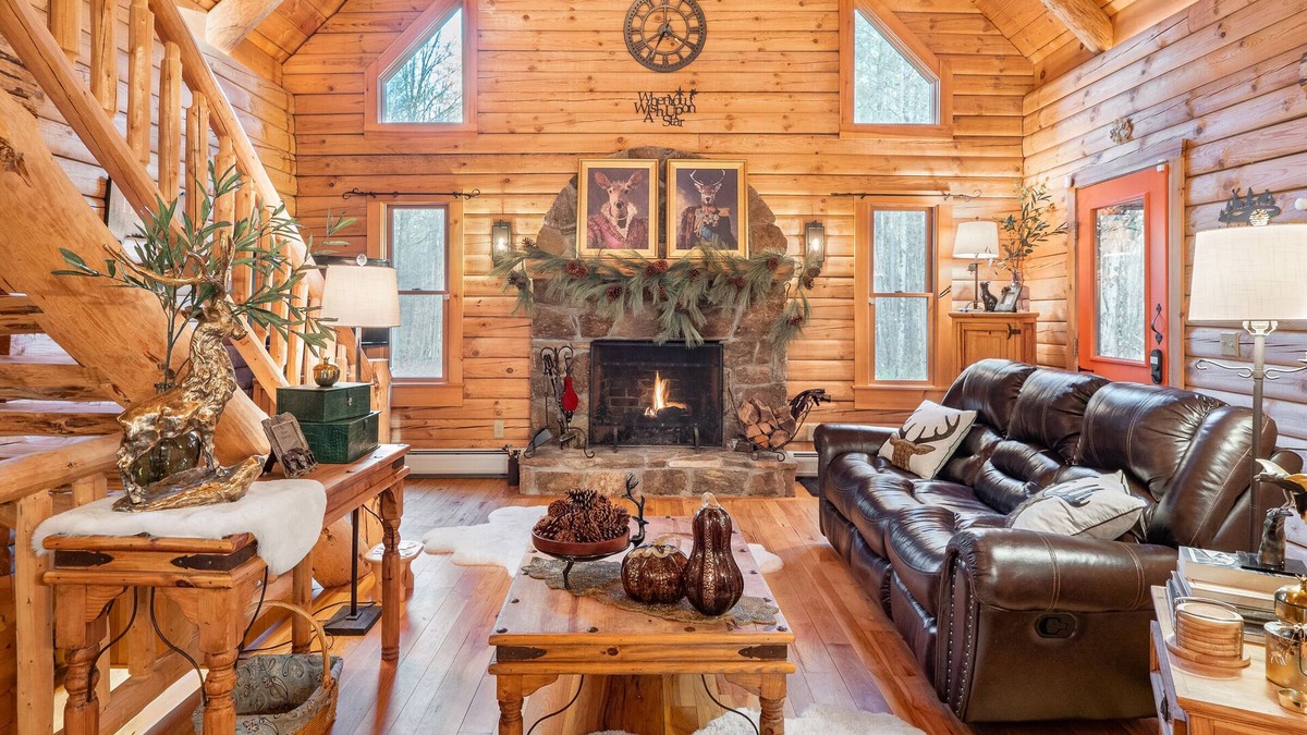 Southfield Cabin | Romantic and Secluded Berkshire's Gem