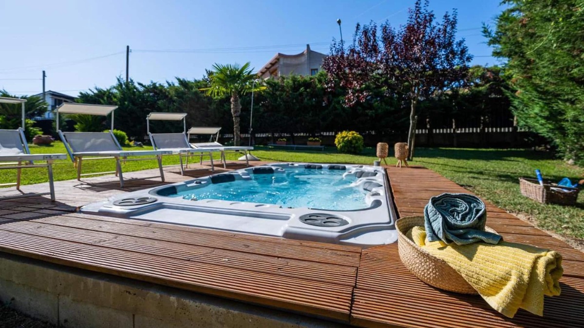 Frascinelle Apartment | Romantic Apartment With Hot Tub, Agropoli, Italy