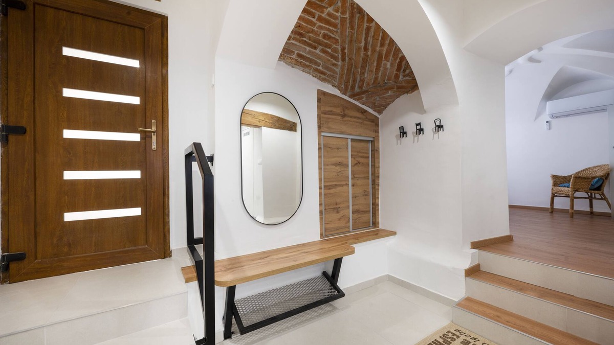 Koszeg Apartment | Romantic/Bathtub/Airconditioner/Electric Fireplace