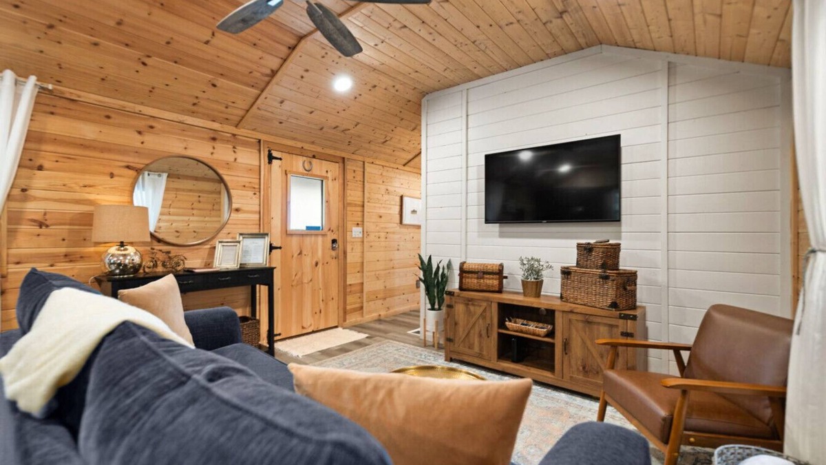 Stanton Cabin | Romantic Cabin | Dog Friendly Stay | 9 Mn to Gorge