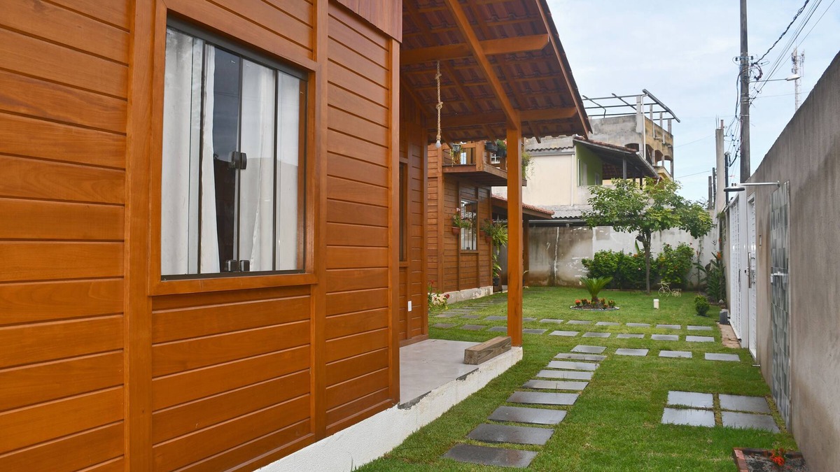 Itaipava Ski Chalet | Romantic chalet on the beach of Itaoca (ES), 600 meters from the sea!nPets free!