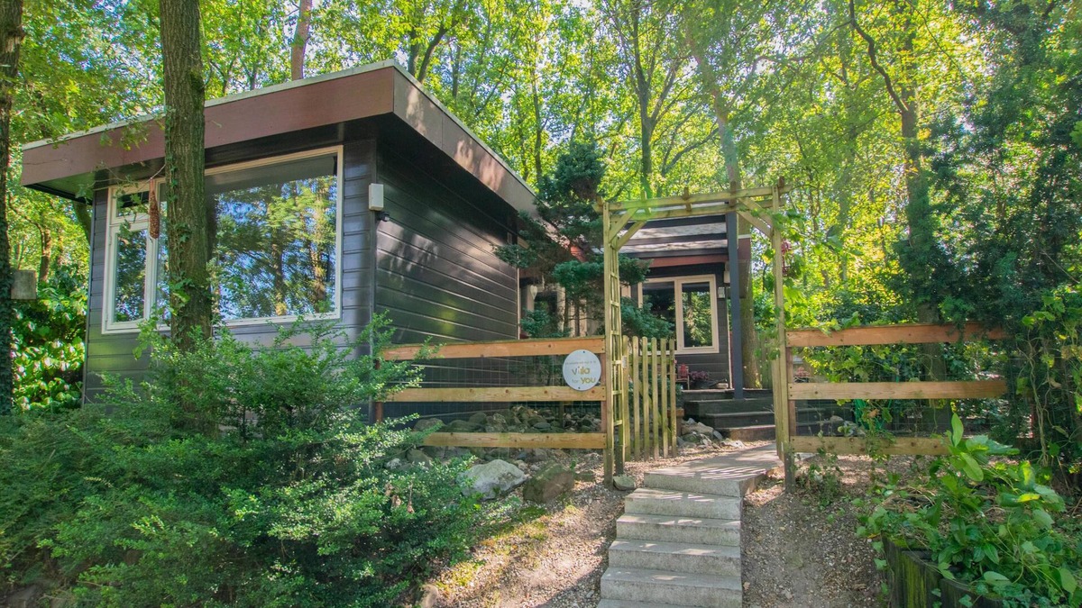 Uden House | Romantic chalet with sauna in the woods