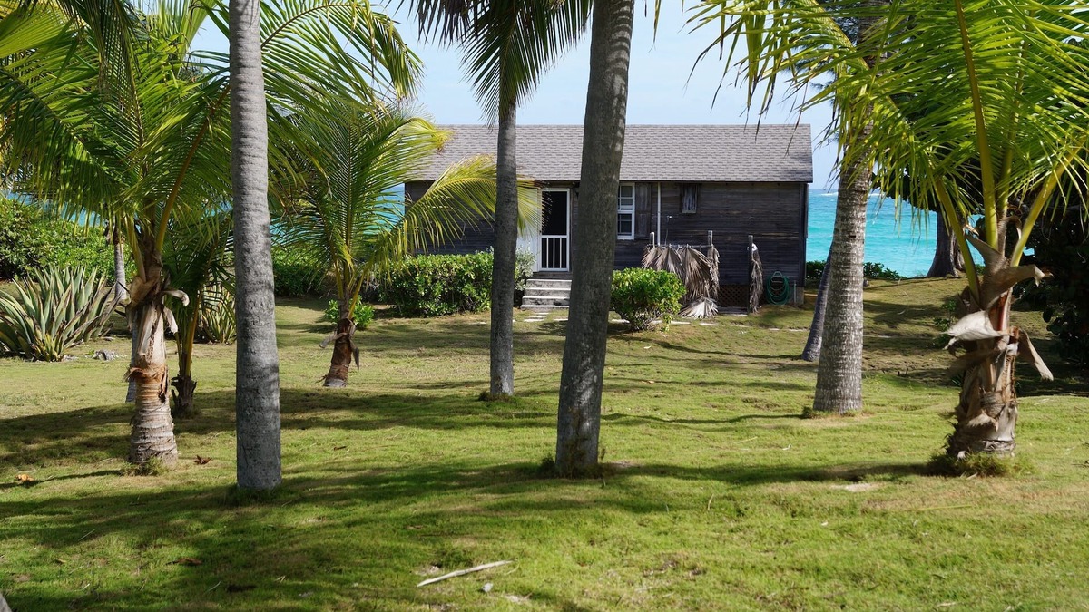 Double Bay Cottage | Romantic Cottage directly on private Double Bay Beach, Bahamas, "Senza Nome"