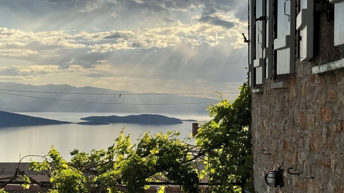 Kali Vrysi Cottage | Romantic cottage with stunning views in South Pelion, Lafkos