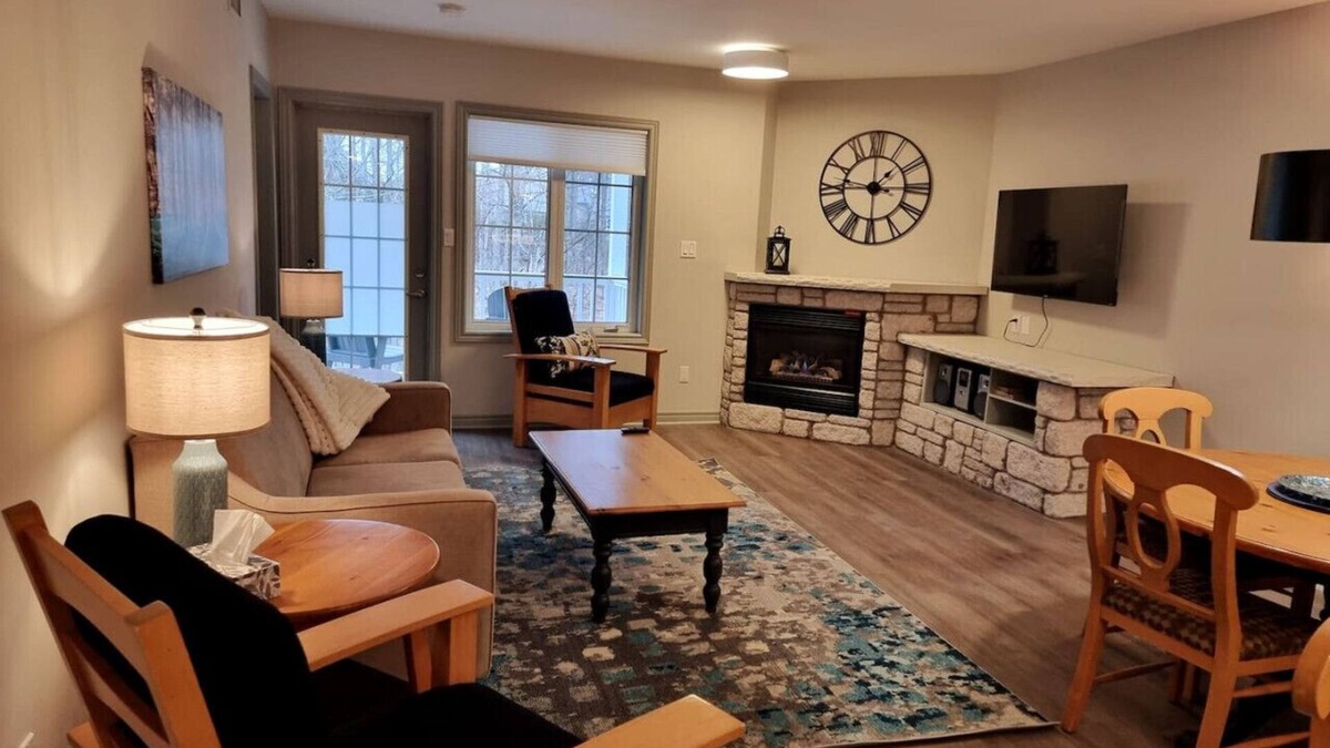 Oro-Medonte Condo | Romantic Country Getaway