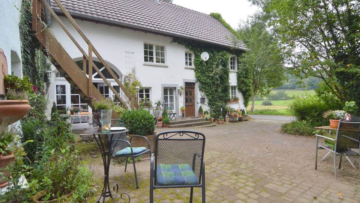 Immerath Apartment | Romantic Eifel Hideaway