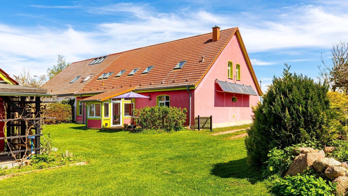 Altentreptow Apartment | Romantic Escape in Altentreptow