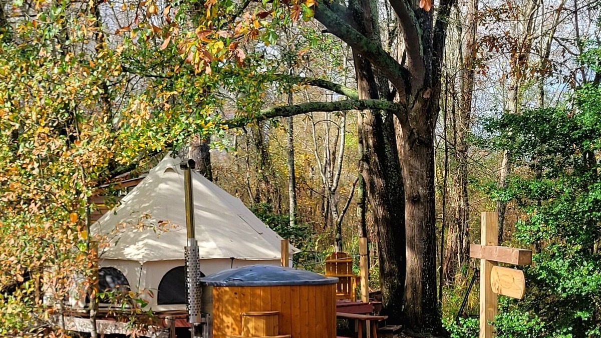 Piedmont RV Rental | Romantic Farm Getaway