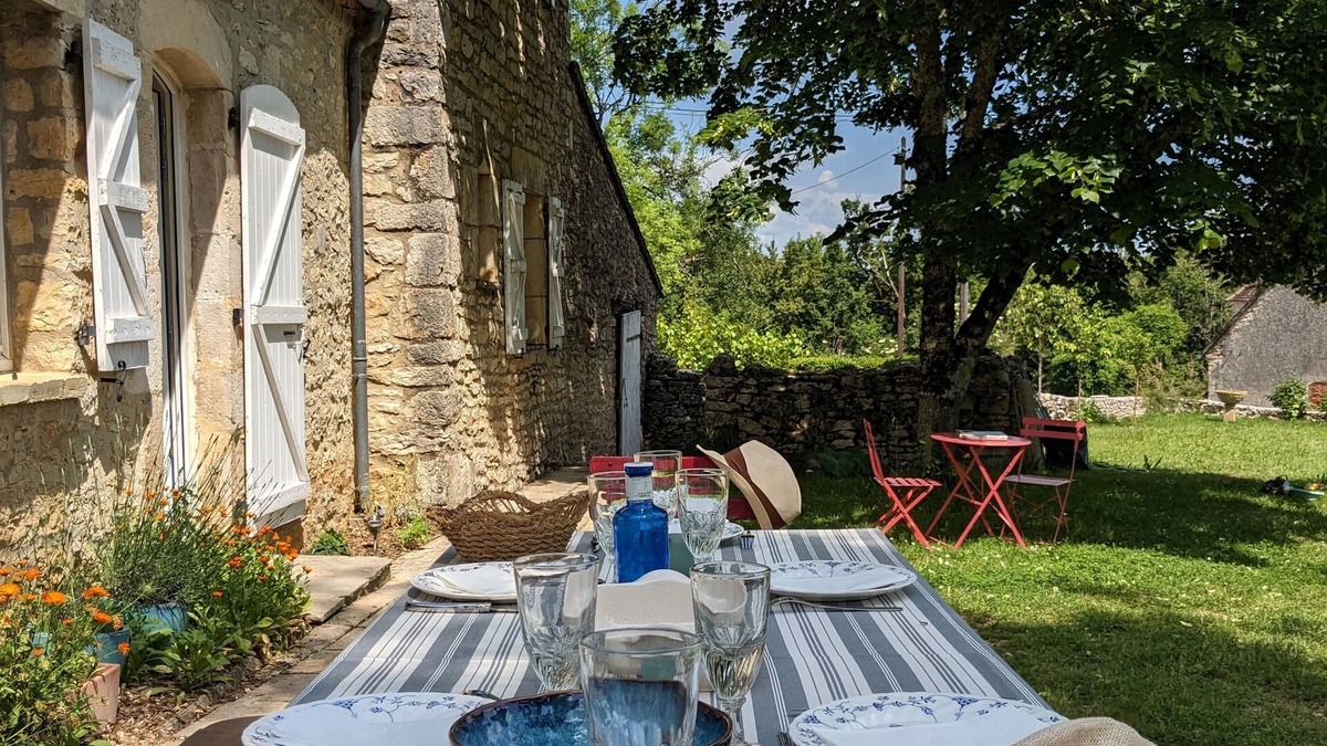 Reilhaguet Cottage | Romantic french cottage 6 persons with pool, 15 min from Rocamadour/Dordogne