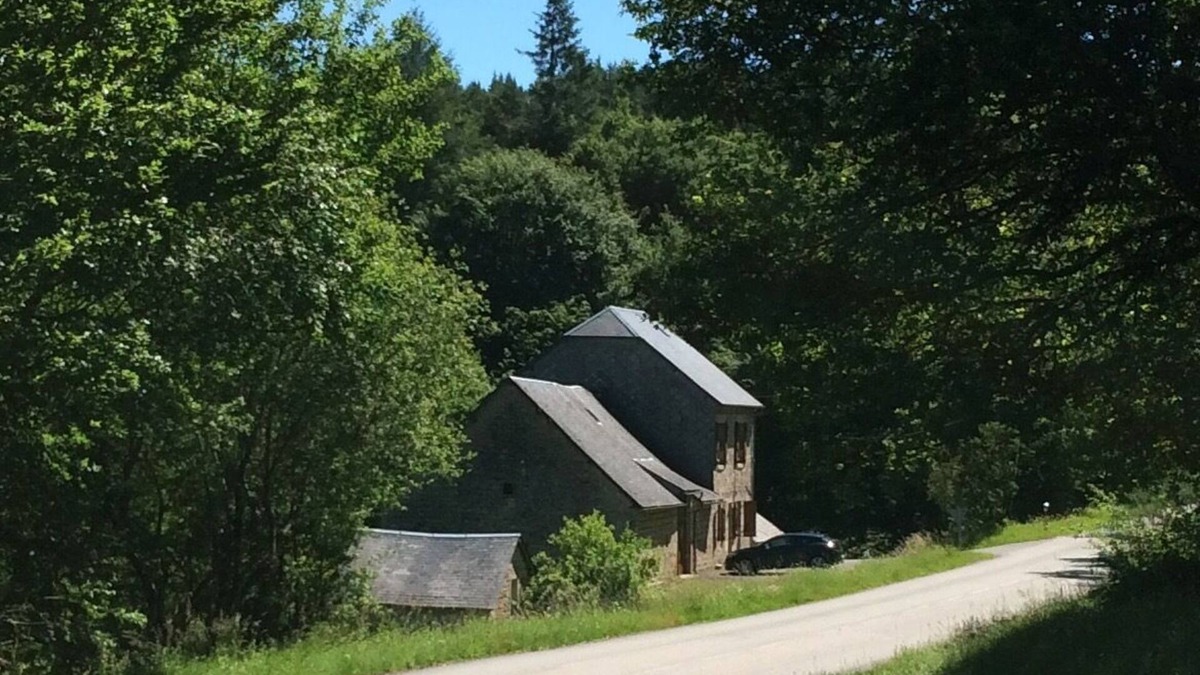Gourdon-Murat House | Romantic French country barn perfect for a couple/weekend breaks.