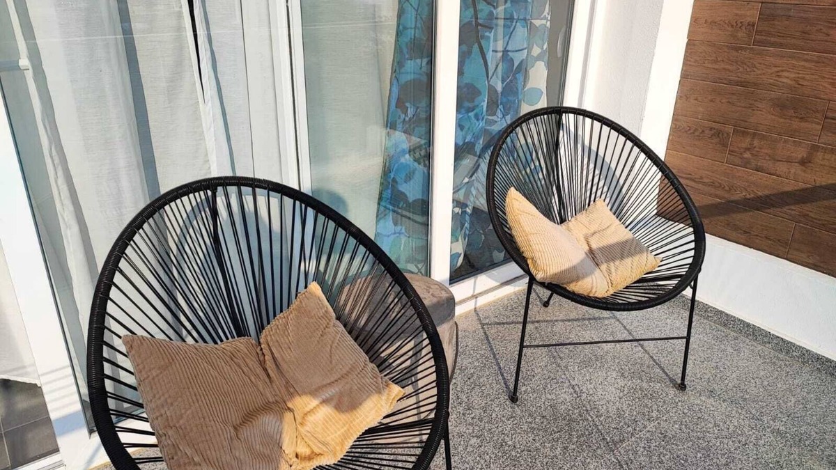 Gastria Apartment | Romantic Getaway at FourSeasons Life