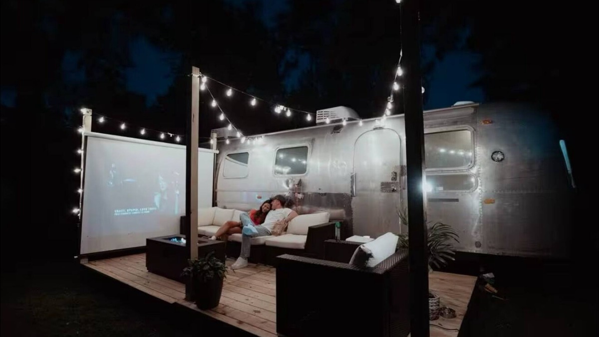 Carthage House | Romantic Getaway at the Sunset Stream hideout