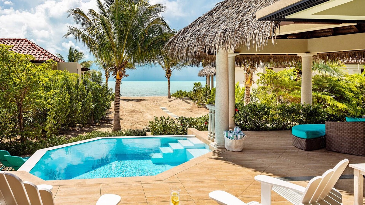 Long Bay House | Romantic Getaway, LOWEST DENSITY on the Island, STAND ALONE BUNGALOWS!