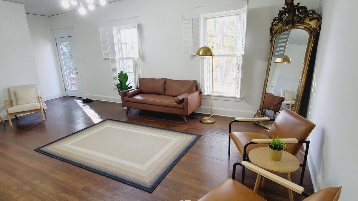 Memphis House | ROMANTIC GETAWAY