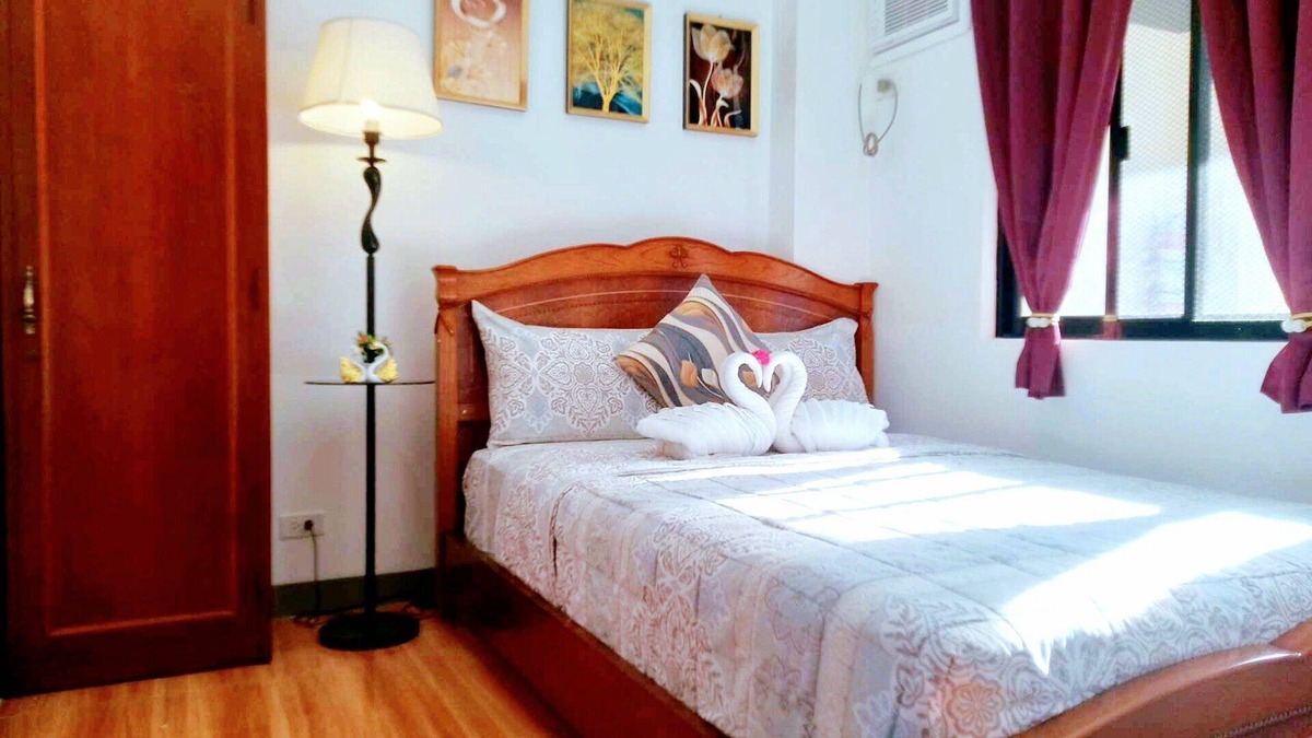 Liloan Apartment | Romantic Getawaybalcony+garden View & Fast Wi-fi