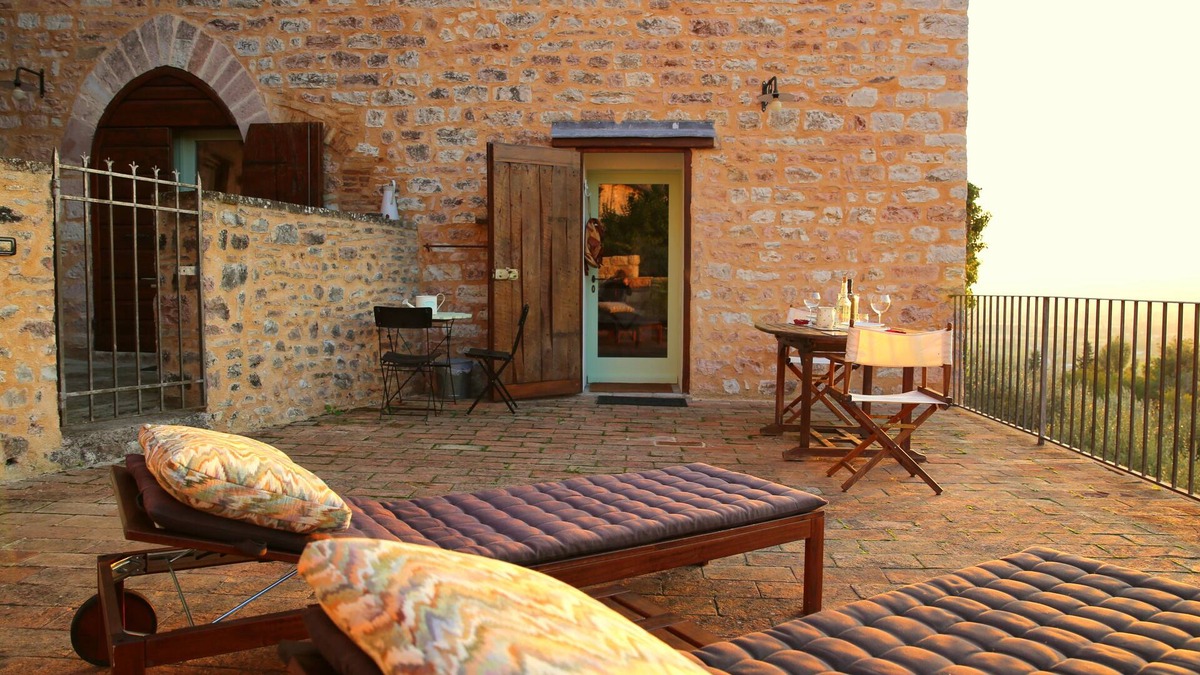 Spello Apartment | Romantic historical residence with large panoramic terrace and breathtaking sunsets