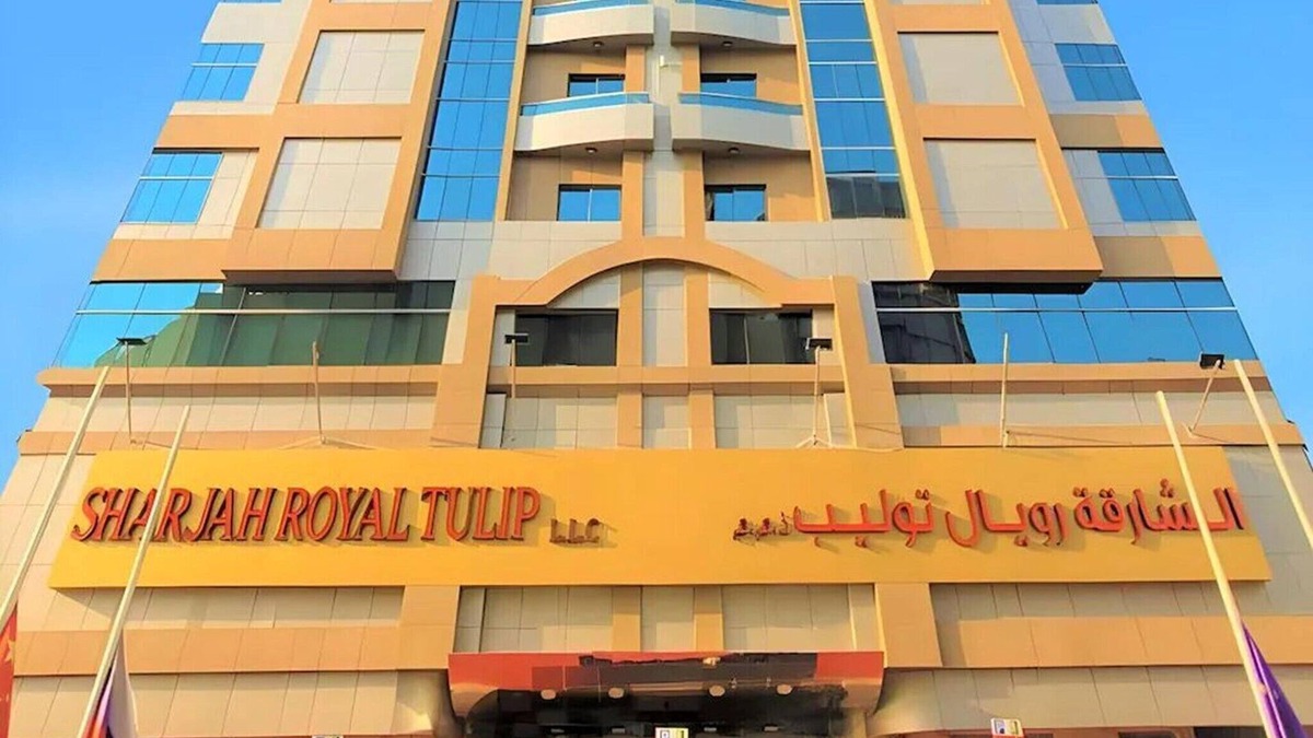 Sharjah House | Romantic Honenymoon Jacuzzi Suite | Royal Tulip