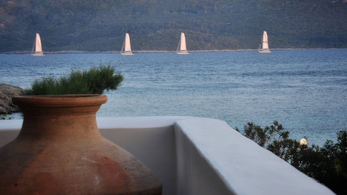 Klima House | Romantic house next to the sea