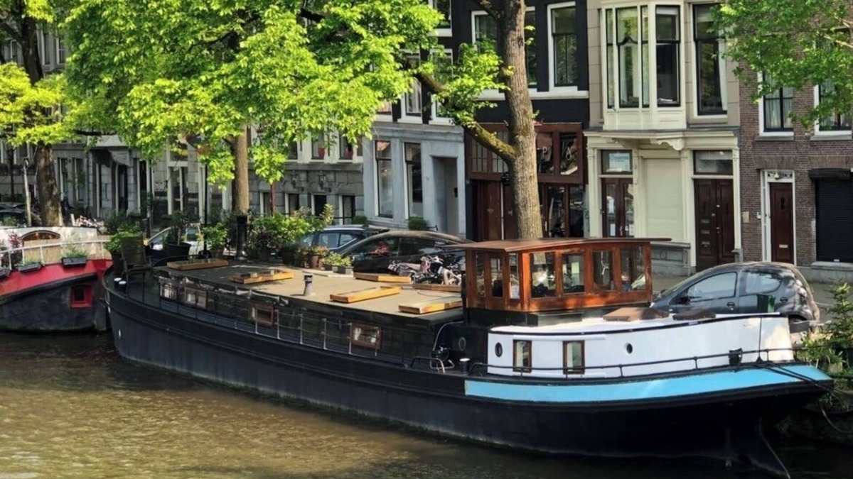 Grachtengordel-Zuid Boat Rental | Romantic houseboat on superb location in canalbelt