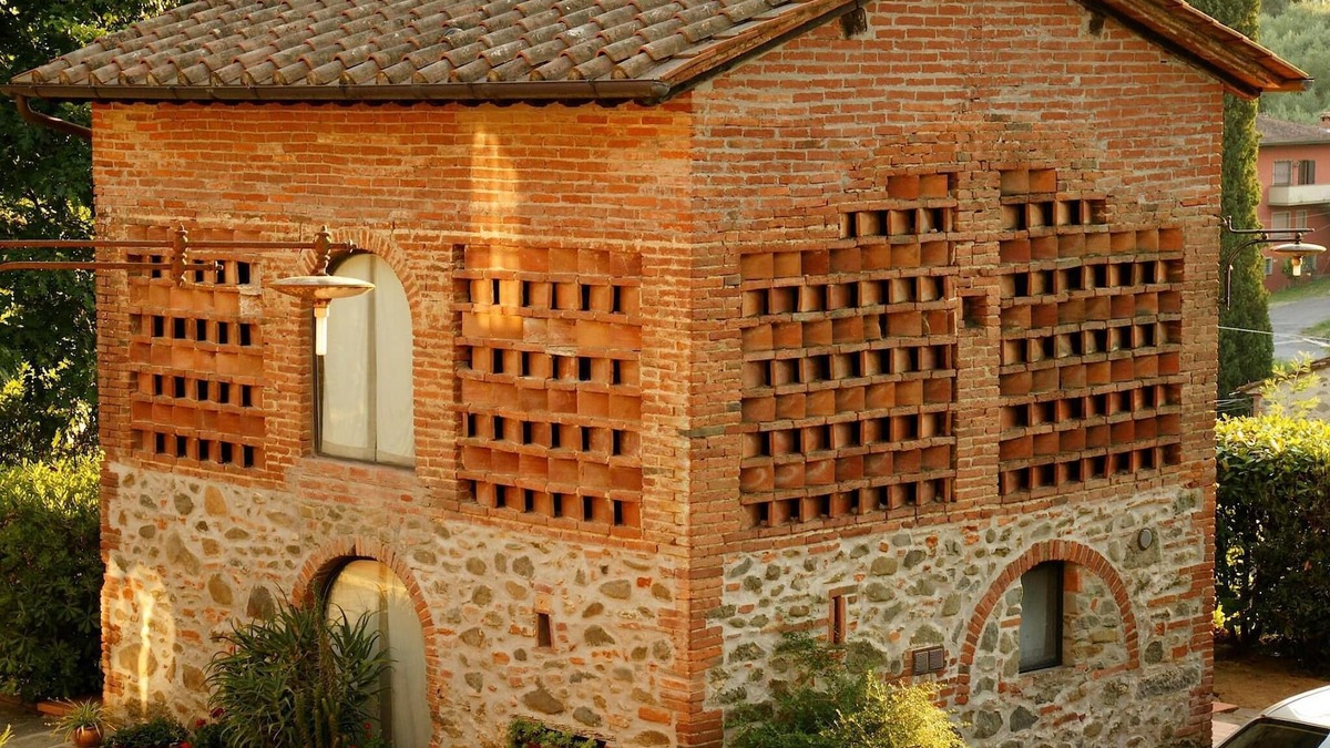 Massa e Cozzile House | Romantic independent country house with garden, between Lucca and Florence