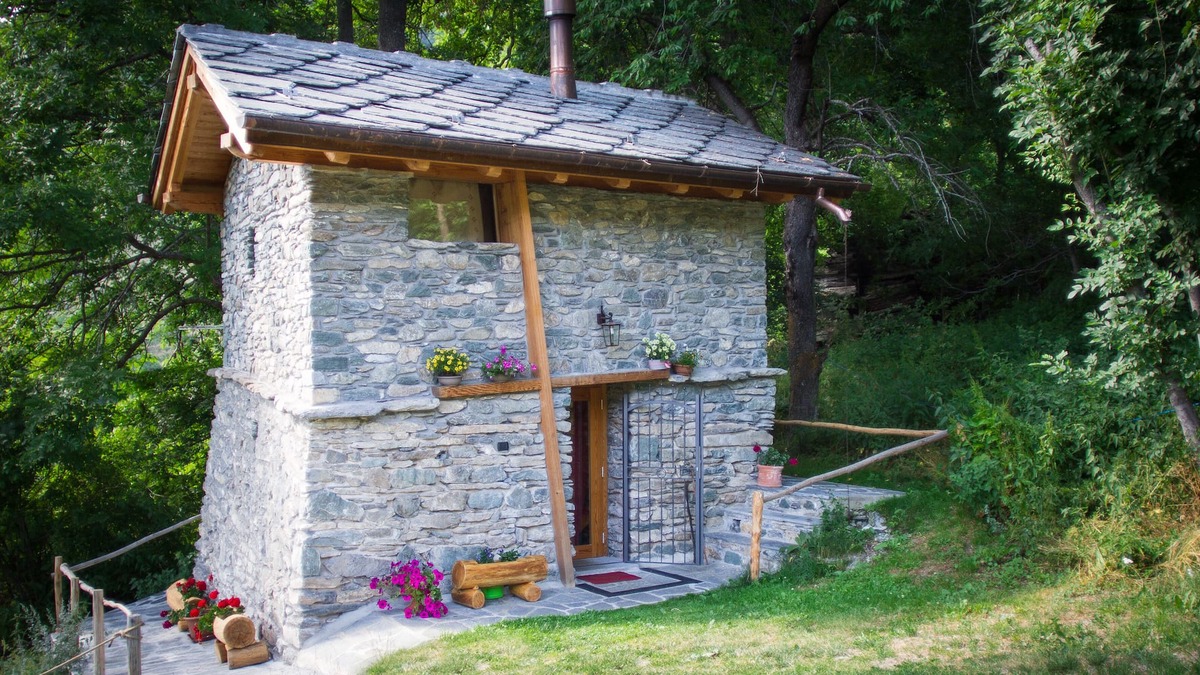 Brengon House | Romantic little house. Spring HARMONIES, May Discounts