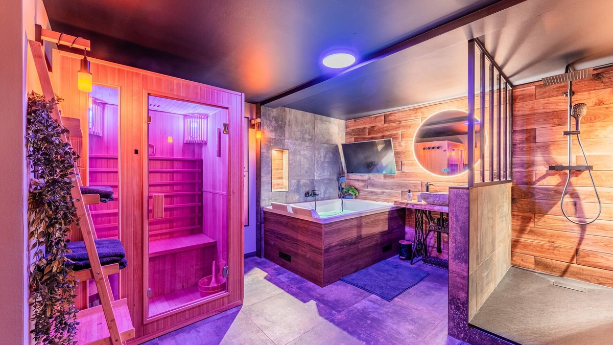 Drusenheim House | ⚜️ Romantic Love Room | Jacuzzi, Sauna & Terrace | Near Strasbourg 💕