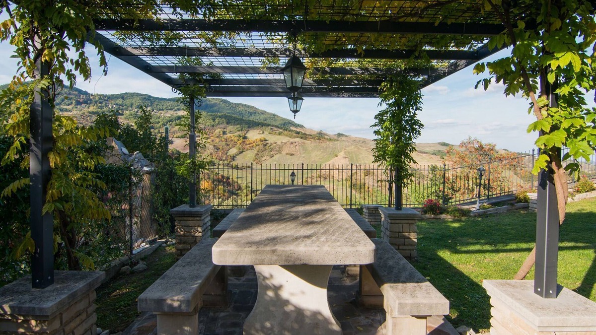 Petrella Guidi House | Romantic Medieval Escape