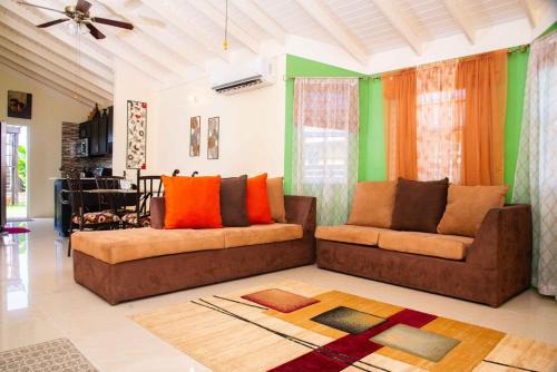 Mammee Bay House | Romantic Place- Peaceful 2-Bedroom Retreat with Pool