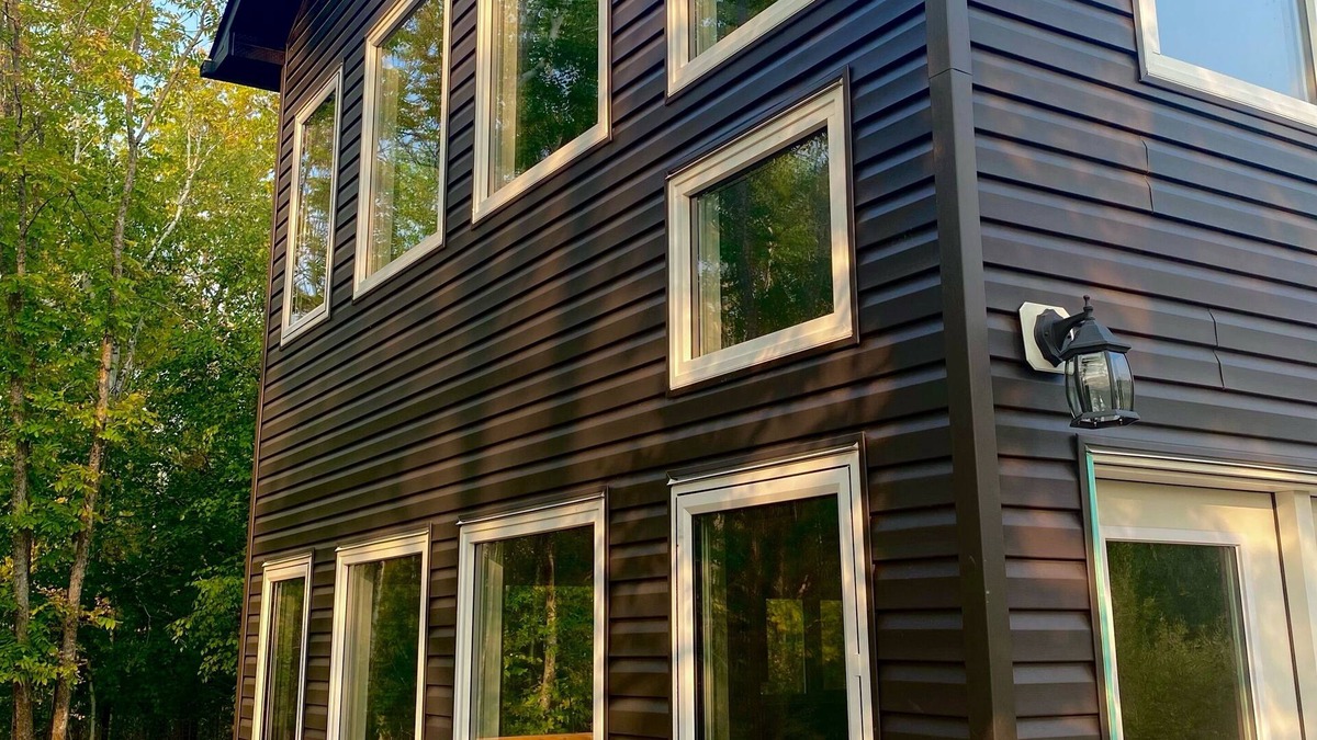 Lac du Bonnet Cabin | Romantic, Private Getaway, Tiny High-Rise cabin, Couples Retreat.