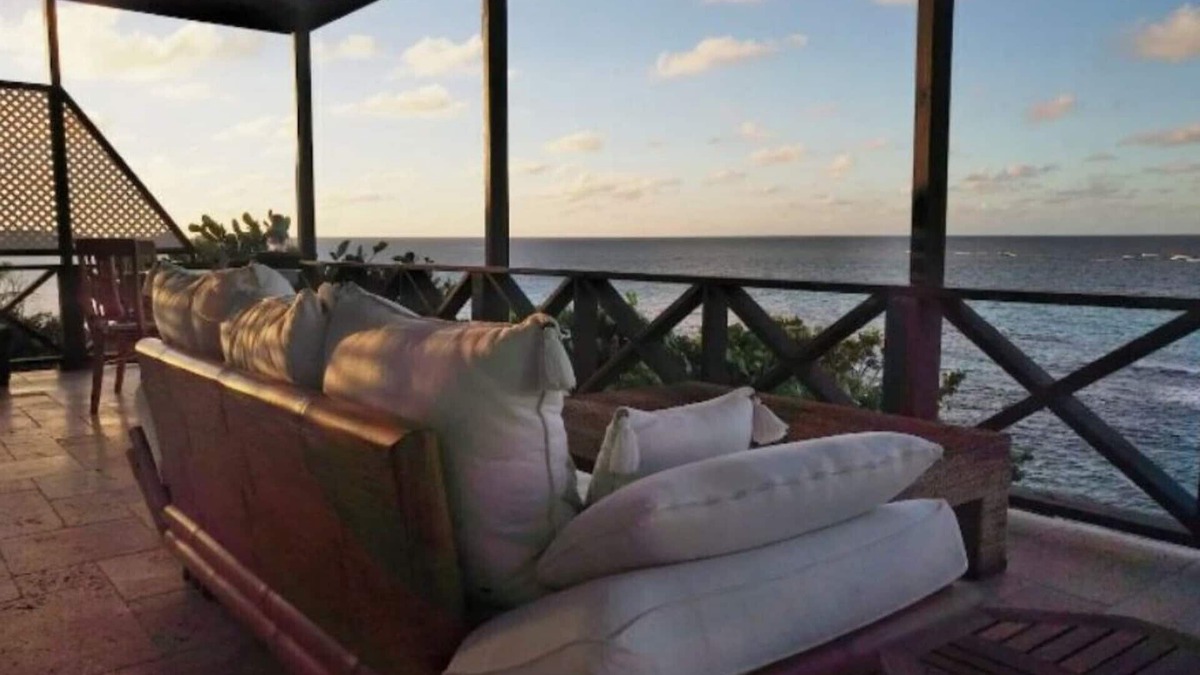 Sea Rocks House | Romantic Sea Side Penthouse, Anguilla, BWI