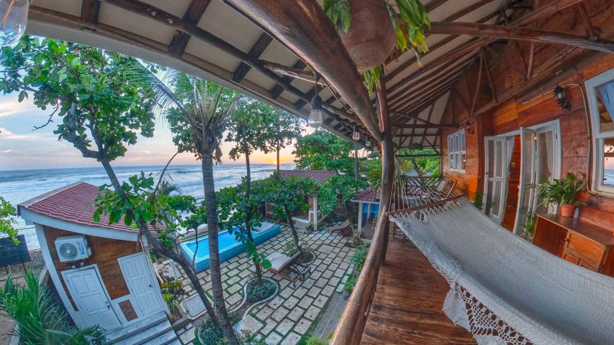 Pochomil Apartment | Romantic Seaside Casita w Pool AC Fire Sunsets