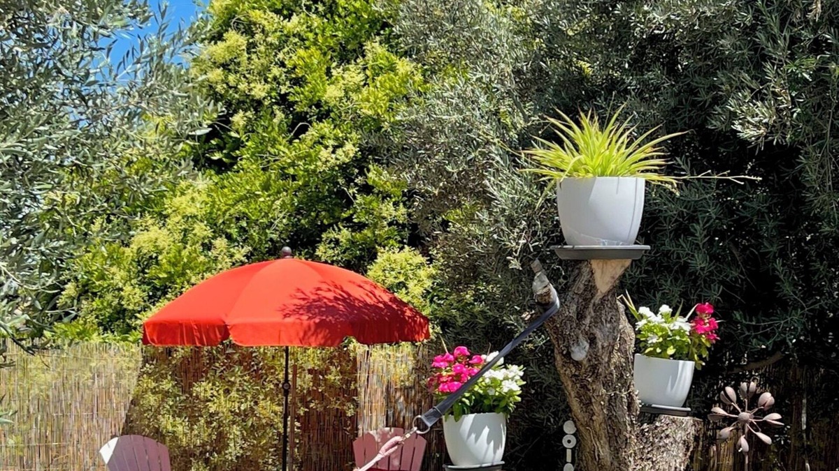 Los Carriones House | Romantic self-catering Cave House with spa bath, log fire