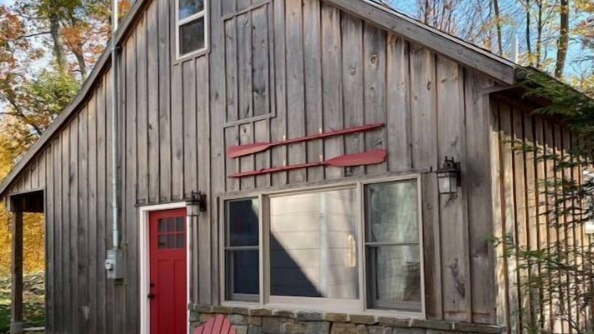 Bolton Landing Apartment | Romantic Spring Getaway-Close to Bolton downtown