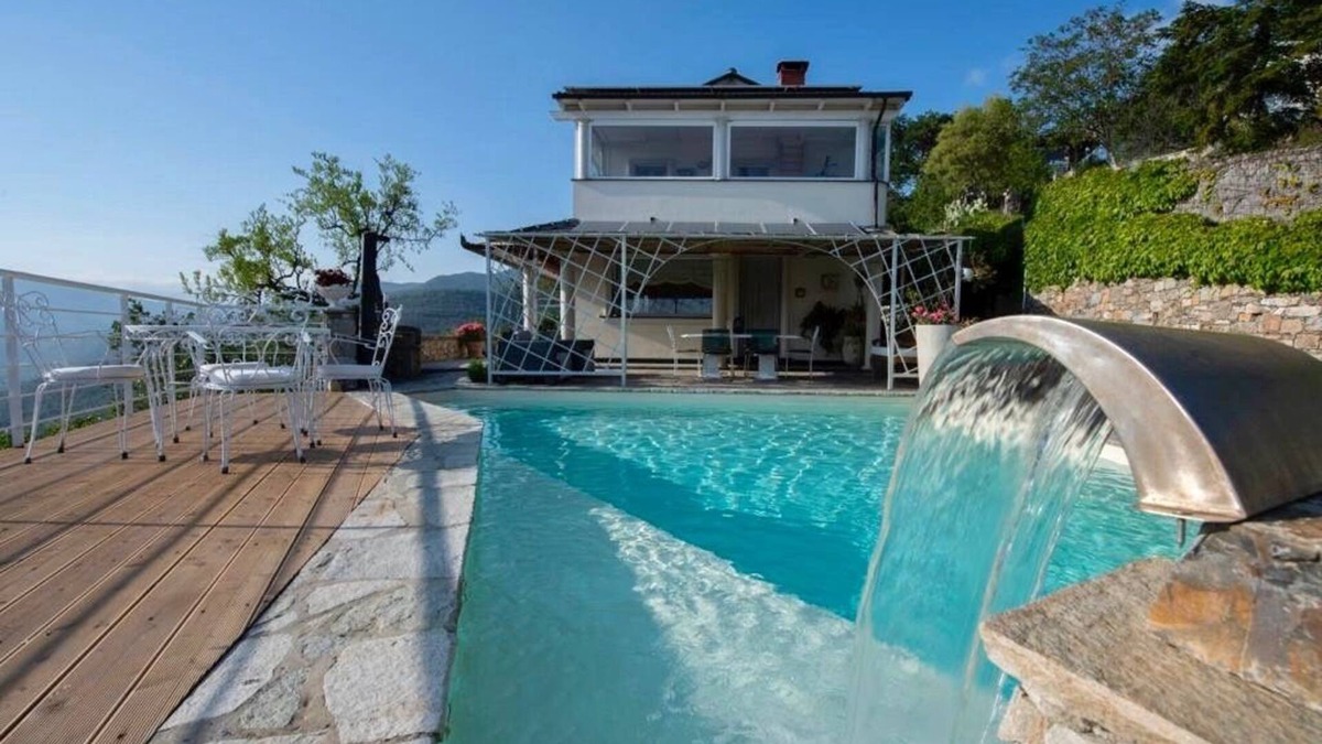 Pontedassio House | Romantic villa, with a heated pool (low season) and a fantastic view