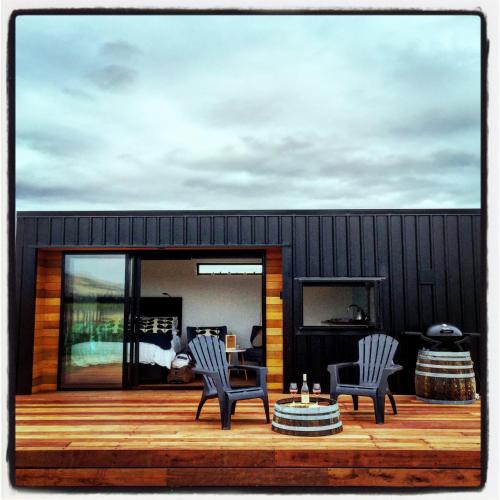 Broomfield House | Romantic Vineyard getaway