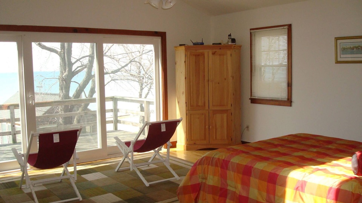 Tilghman House | Romantic Waterfront Cottage with Amazing Sunsets