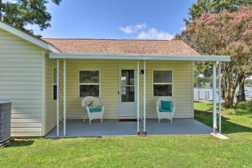 Deltaville House | Romantic Waterfront Abode with Patio and Dock!