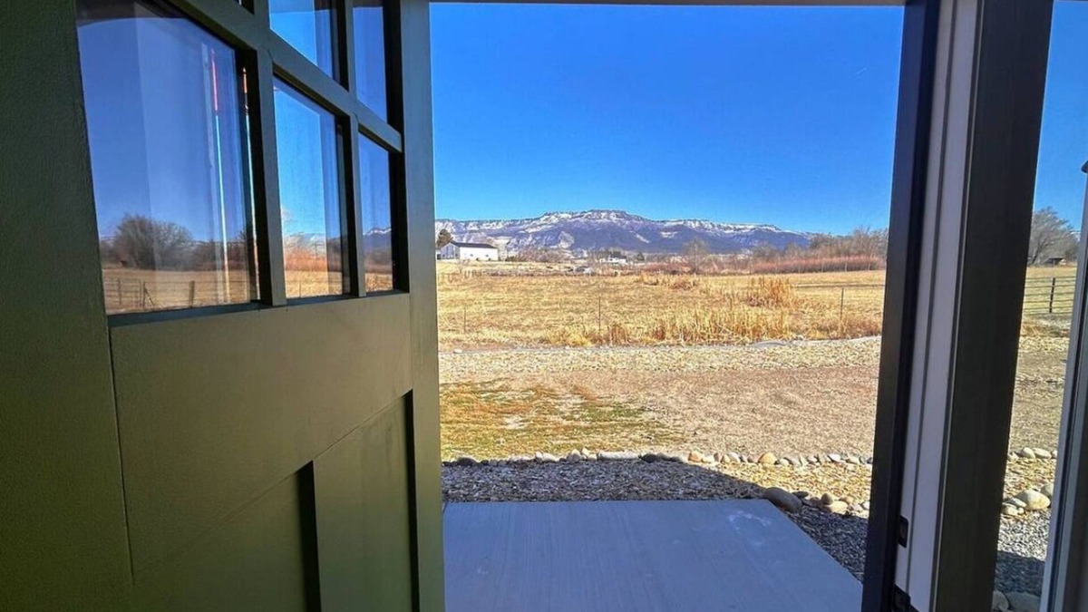 Palisade Cottage | Romantic Wine Country Farmstay in Palisade Posh Cottage