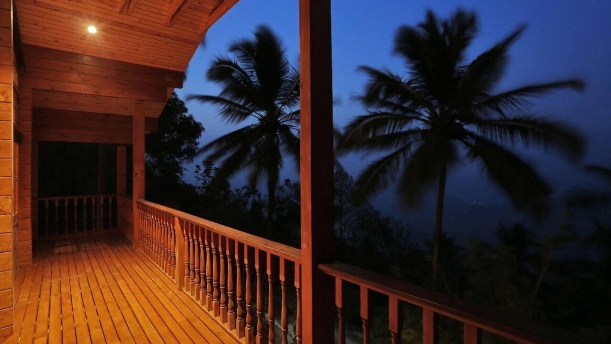 Quilandi Villa | Romantic Wooden Villa on mountain top w-pool & Jacuzzi - Luxury Amidst Nature